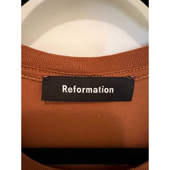 Reformation short-sleeve t-shirt in rust color Size XXS✨ - Picture 2 of 7